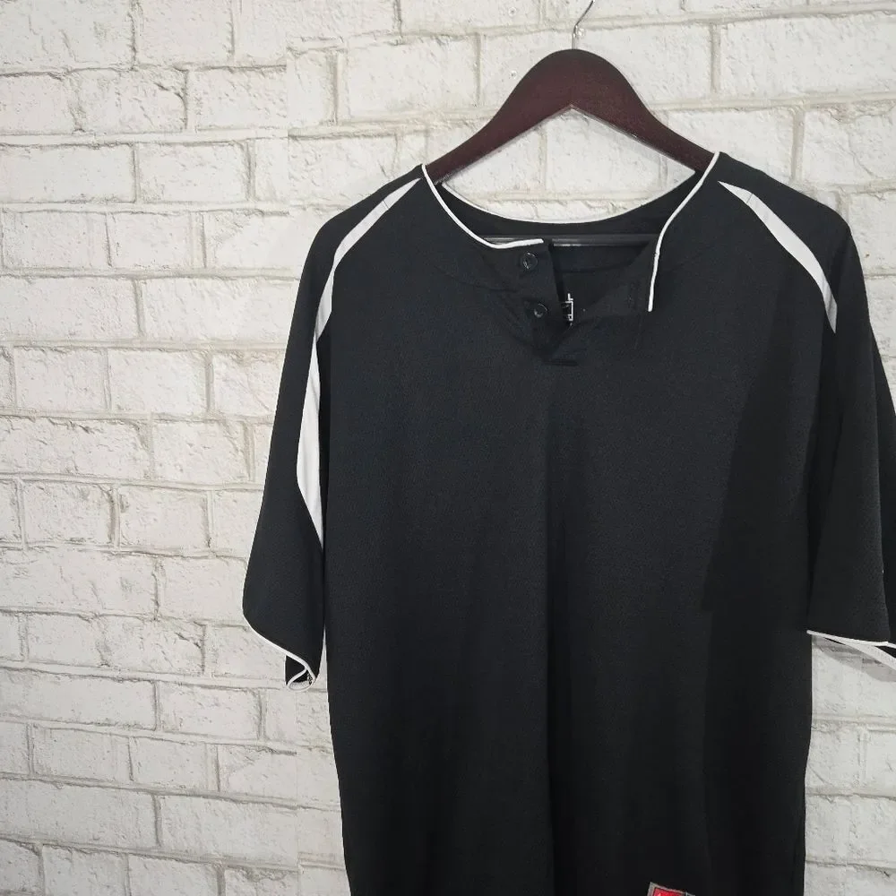 NIKE Team black short sleeve top